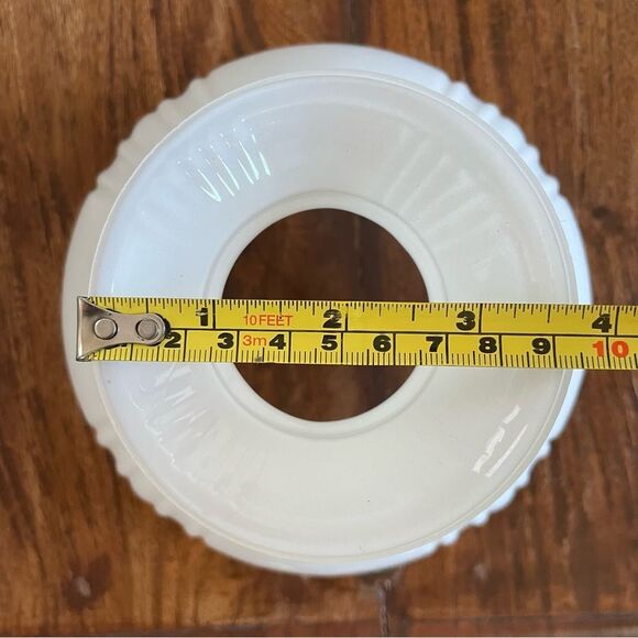 Vintage Milk Glass Ribbed Lamp Shade NWOT - Picture 5 of 7